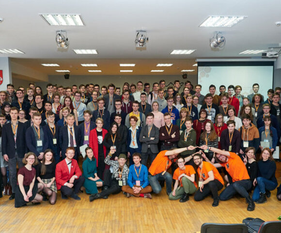 The young chemists competing in the 57th Lithuanian School Olympics