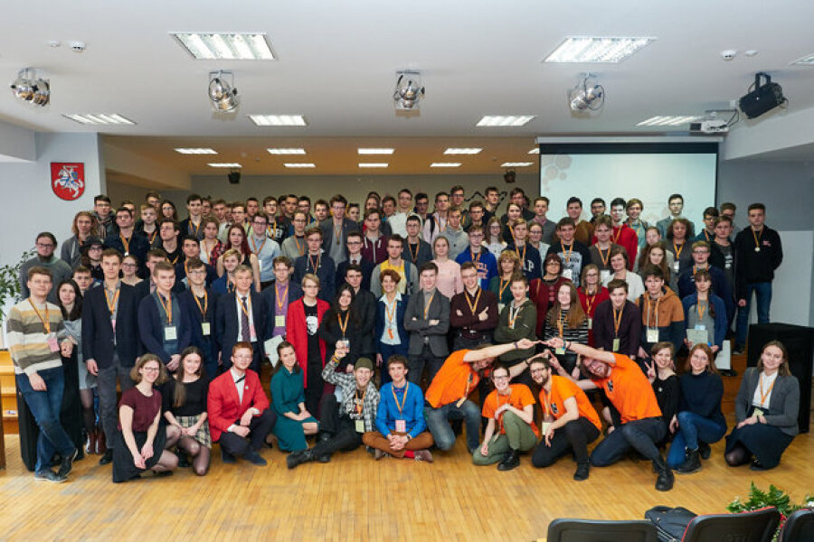 The young chemists competing in the 57th Lithuanian School Olympics